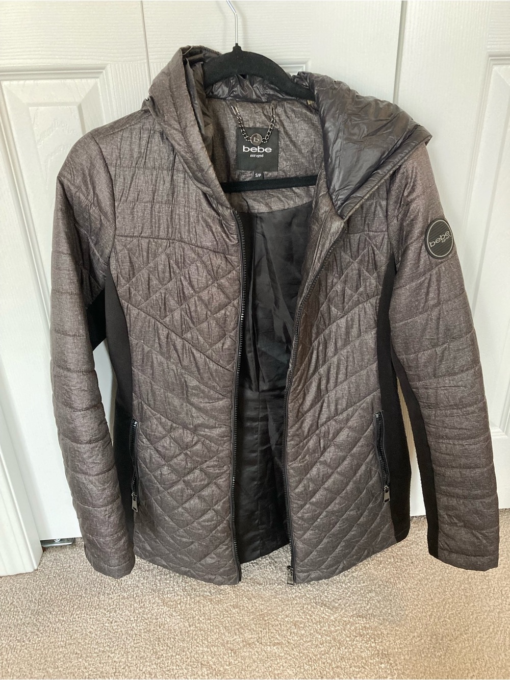 bebe Men's Quilted Hooded Puffer Jacket in Metallic Gray